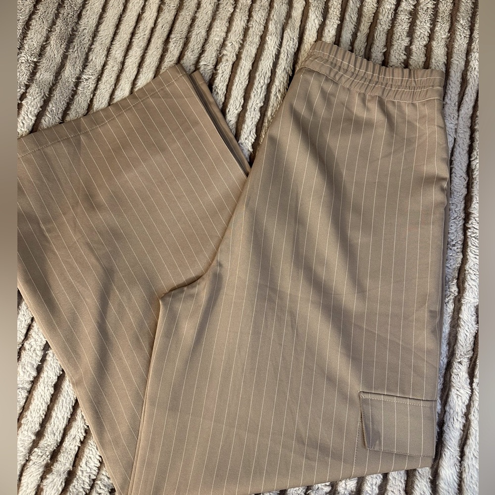 Women’s Pinstripe Pants by Sweet Rain. Size XL.